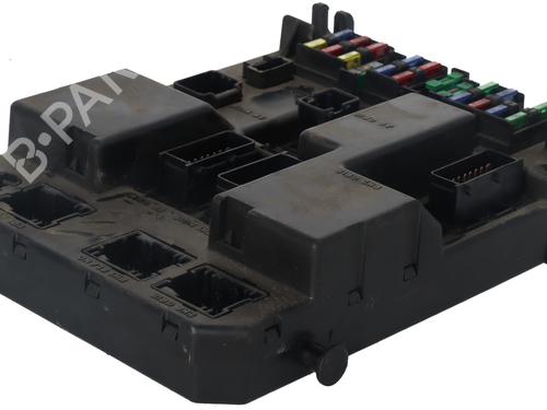 Fuse box PEUGEOT 307 Break (3E) 2.0 HDI 110 | BP34398661E1 - Image 2
