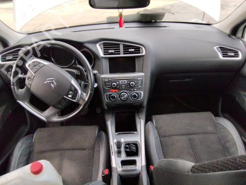 Armrest / Center console CITROËN C4 II (NC_) | BP30979026I20
