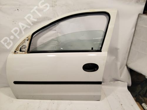 Used Left front door OPEL CORSA C (X01) 1.2 (F08, F68) (75 hp) 21692074