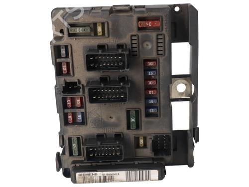 Used Fuse box Fuse box 37690930 37690930