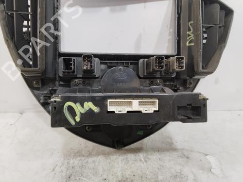 Switch KIA CARENS II MPV (FJ) 2.0 CRDi | BP27588116I30 
