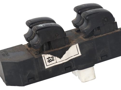 Left front window switch HYUNDAI SANTA FÉ I (SM) 2.0 CRDi 4x4 | BP37462484I27 - Image 3