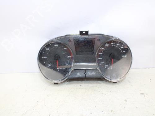 Used Instrument cluster SEAT IBIZA IV (6J5, 6P1) [2008-2017]  15277137