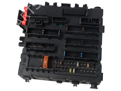 Used Fuse box Fuse box 37013125 37013125
