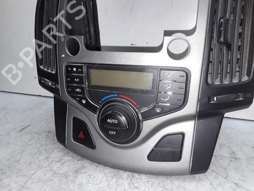 Climate control HYUNDAI i30 Estate (FD) 1.6 CRDi | BP8579518I5 