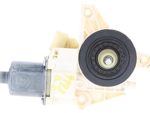 Used Left front window motor MERCEDES-BENZ C-CLASS (W204) [2007-2015]  30058075