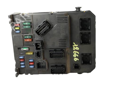 Used Fuse box Fuse box PEUGEOT 206 SW (2E/K) 2.0 HDi (90 hp) 39721145 39721145