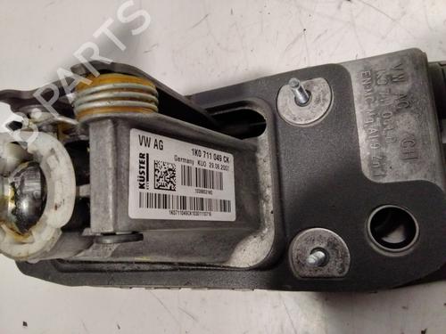 Gear lever SKODA OCTAVIA II (1Z3) 2.0 TDI | BP28312584M90 