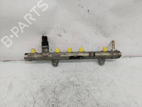 Used Injection rail RENAULT SCÉNIC II (JM0/1_) [2003-2010]  26138373