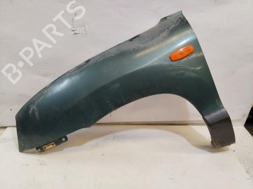 Used Left front fenders HYUNDAI SANTA FÉ I (SM) 2.0 CRDi 4x4 (113 hp) 18321245