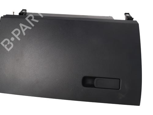 glove-box-mercedes-benz-cla-c118-2019-37241898 main image