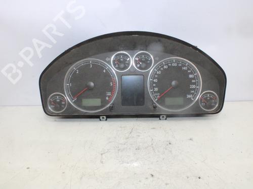 Used Instrument cluster AUDI A3 (8L1) [1996-2006]  15645055