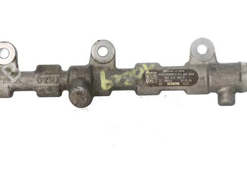 Used Injection rail OPEL VIVARO A Bus (X83) 2.0 CDTI (F7, J7, A07) (114 hp) 32858005
