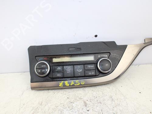Used Climate control TOYOTA AURIS (_E18_) [2012-2018]  15359067