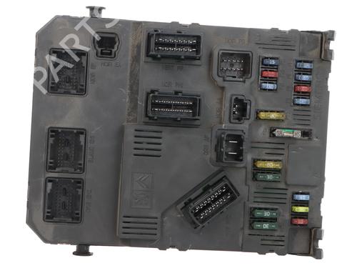 Used Fuse box Fuse box PEUGEOT 407 (6D_) 1.6 HDi 110 (6D9HZC, 6D9HYC) (109 hp) 34188850 34188850