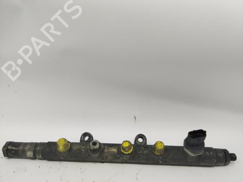 Used Injection rail HYUNDAI TERRACAN (HP) 2.9 CRDi 4WD (150 hp) 21263911