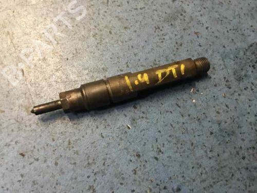 Used Injector RENAULT LAGUNA I (B56_, 556_) [1993-2002]  10140564