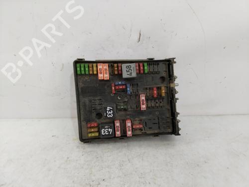 Sikringsdåse VW GOLF PLUS V (5M1, 521) [2004-2013]  24665821
