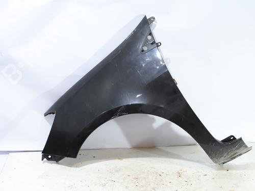 Used Left front fenders Left front fenders 37198042 37198042