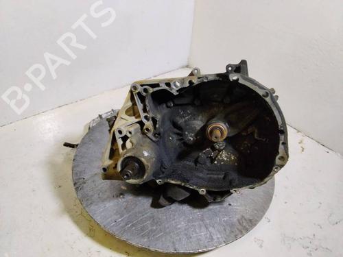 Used Gearbox Gearbox RENAULT RAPID Box Body/MPV (F40_, G40_) 1.9 D (F40R) (54 hp) 40154653 40154653