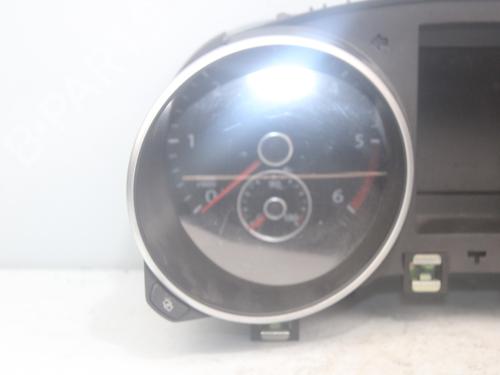 Instrument cluster VW GOLF VI (5K1) 1.6 TDI | BP16886219C47 