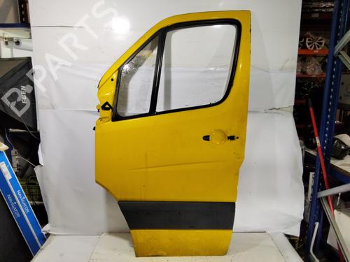 Used Left front door MERCEDES-BENZ SPRINTER 3-t Van (B906) [2006-2018]  32144097
