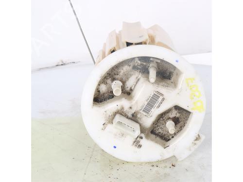 Fuel pump VOLVO V40 Hatchback (525) D2 | BP32303163M76