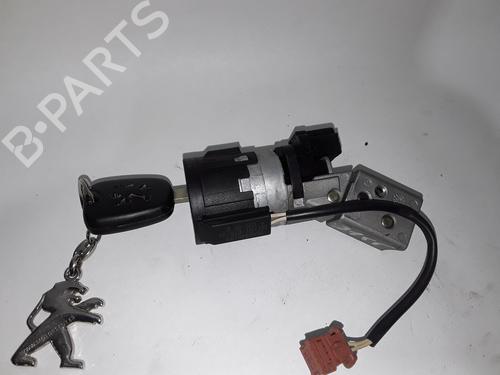 Used Ignition barrel PEUGEOT 306 (7B, N3, N5) 2.0 HDI 90 (90 hp) 10104421