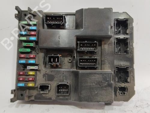 Sikringsdåse PEUGEOT 307 CC (3B) [2003-2009]  26701231