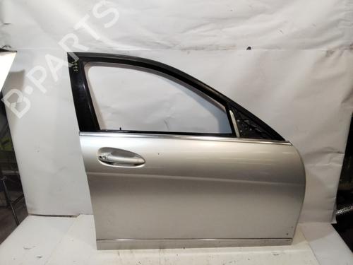 Used Right front door MERCEDES-BENZ C-CLASS (W204) [2007-2015]  29590974