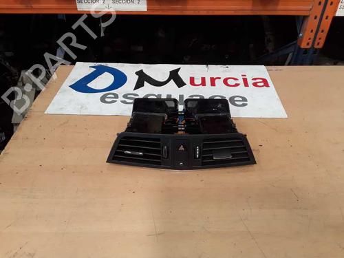Used Air vent MERCEDES-BENZ E-CLASS Coupe (C207) [2009-2016]  12315131