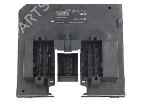 Used Electronic module Electronic module SKODA OCTAVIA III Combi (5E5, 5E6) 1.8 TSI (180 hp) 32750065 32750065