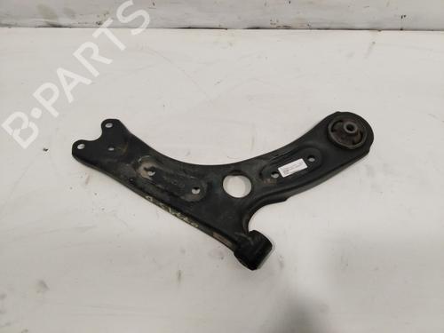 Used Right front suspension arm HYUNDAI i30 (PDE, PD, PDEN) 1.0 T-GDI hybrid 48V (120 hp) 23869753