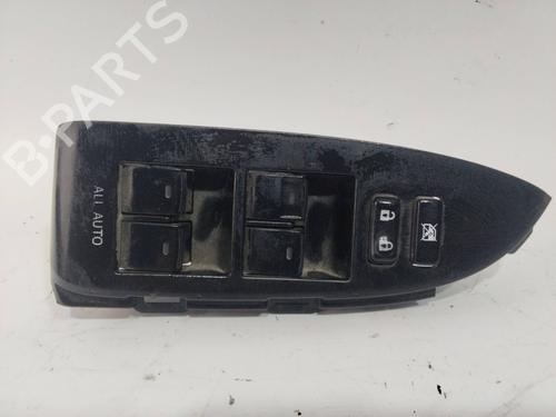 Used Left front window switch TOYOTA PRIUS (_W5_) 1.8 Hybrid (ZVW50_, ZVW51_) (98 hp) 28974934