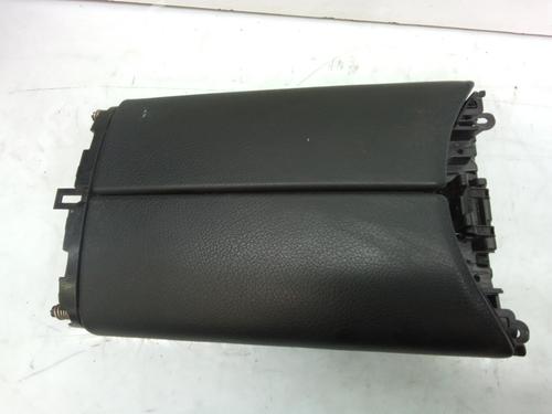 Used Armrest / Center console VW POLO IV (9N_, 9A_) [2001-2014]  29982524