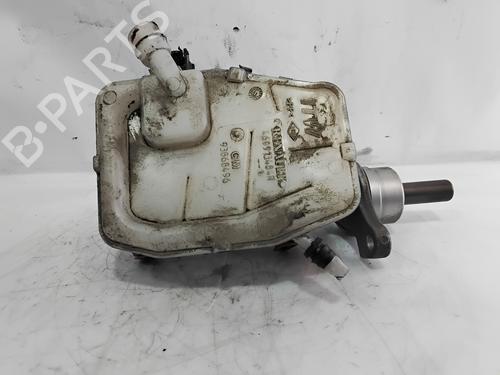Used Brake master cylinder RENAULT TRAFIC III Van (FG_) [2014-2025]  29292933