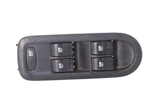 Used Left front window switch Left front window switch RENAULT MEGANE II (BM0/1_, CM0/1_) [2001-2012] 39386097 39386097