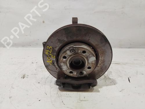 Used Left front steering knuckle RENAULT MODUS / GRAND MODUS (F/JP0_) [2004-2025]  30138371