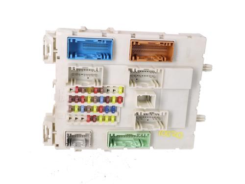Used Fuse box Fuse box 38114799 38114799