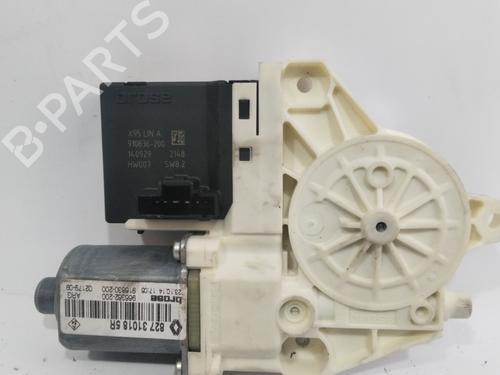 Rudehejsemotor bagstkærm venstre RENAULT MEGANE III Hatchback (BZ0/1_, B3_)  | BP26275524E23 