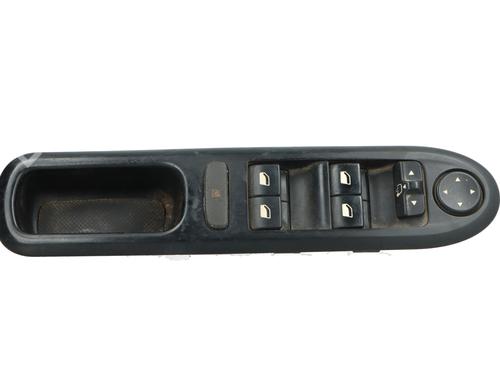 Used Left front window switch Left front window switch PEUGEOT 407 (6D_) [2004-2011] 35894844 35894844