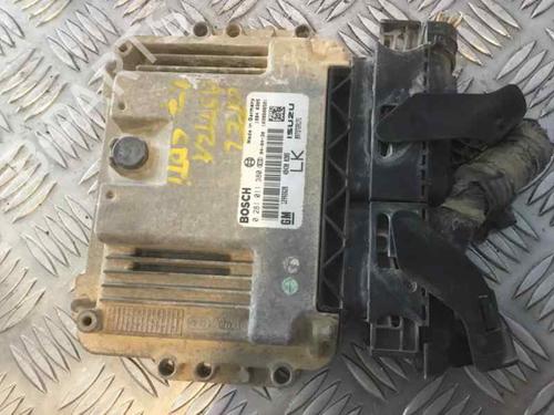 Used Engine control unit (ECU) OPEL ASTRA H (A04) [2004-2014]  8545260