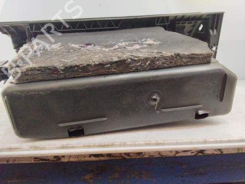 Glove box RENAULT MEGANE III Grandtour (KZ0/1) 1.5 dCi (KZ09, KZ0D, KZ1G, KZ29, KZ14, KZ1W, KZ10, KZ1F,... | BP18887047C95 