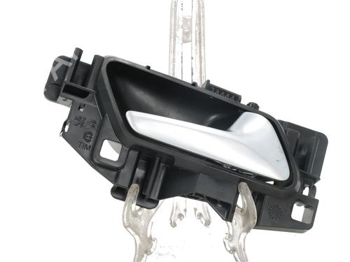 Used Rear right interior door handle PEUGEOT 208 II (UB_, UP_, UW_, UJ_) [2019-2026]  31827285