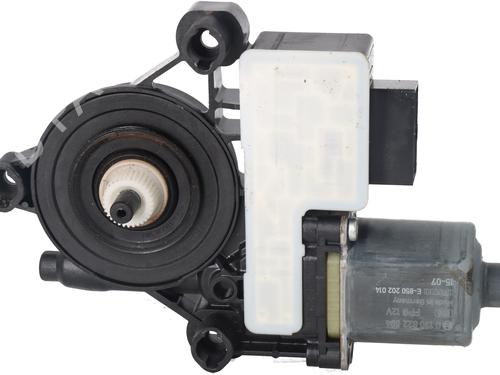 Used Right rear window motor Right rear window motor 37265465 37265465