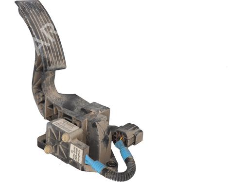 pedal-kia-pregio-van-tb-1997-37071721 main image
