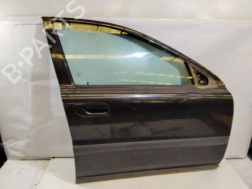 Used Right front door VOLVO V70 II (285) D5 (163 hp) 18321305