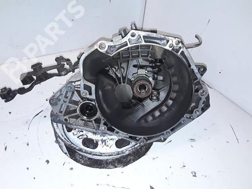 Used Manual gearbox Manual gearbox OPEL CORSA C (X01) 1.2 (F08, F68) (75 hp) 10211583 10211583