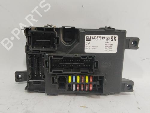 Used Fuse box OPEL CORSA D (S07) [2006-2015]  27474140