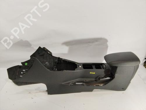 Used Armrest / Center console FORD FOCUS III [2010-2020]  32317384